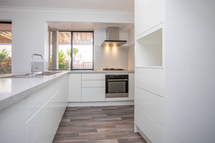 2 Pearce Court, HUNTINGDALE, WA 6110 AUS