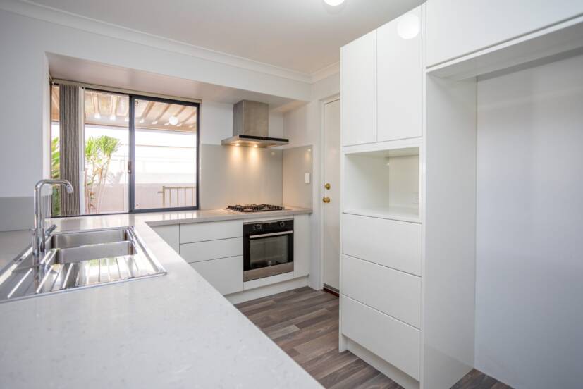 2 Pearce Court, HUNTINGDALE, WA 6110 AUS