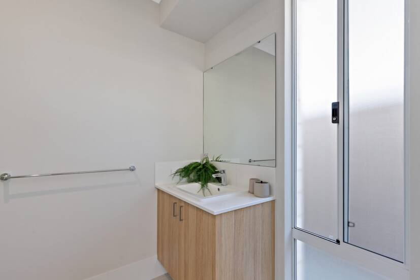 14 Tulipwood Loop, PIARA WATERS, WA 6112 AUS