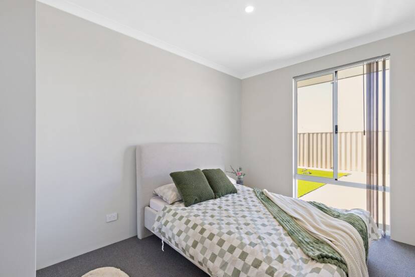 14 Tulipwood Loop, PIARA WATERS, WA 6112 AUS