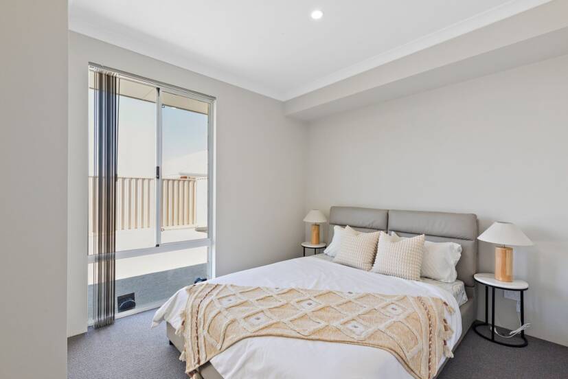 14 Tulipwood Loop, PIARA WATERS, WA 6112 AUS
