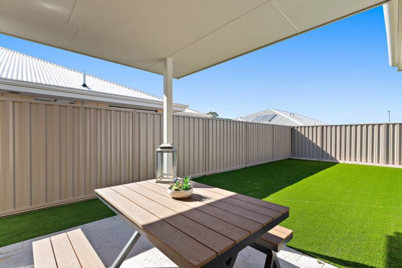 14 Tulipwood Loop, PIARA WATERS, WA 6112 AUS
