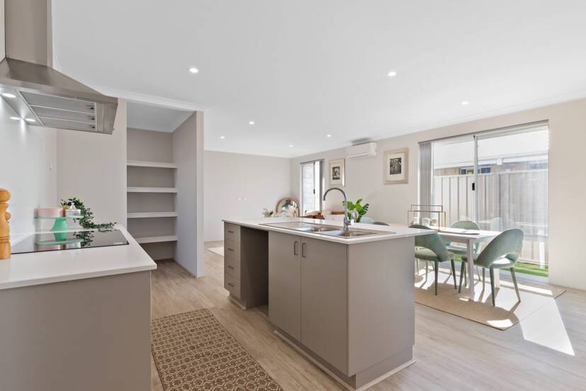 14 Tulipwood Loop, PIARA WATERS, WA 6112 AUS