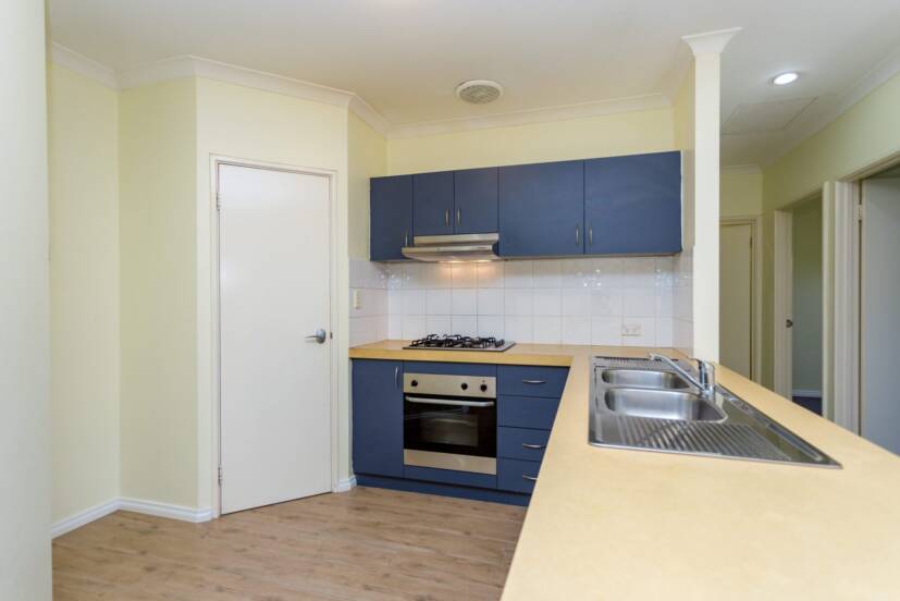9e Doust Street, CANNINGTON, WA 6107 AUS