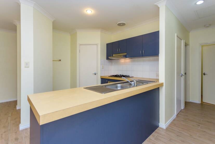 9e Doust Street, CANNINGTON, WA 6107 AUS