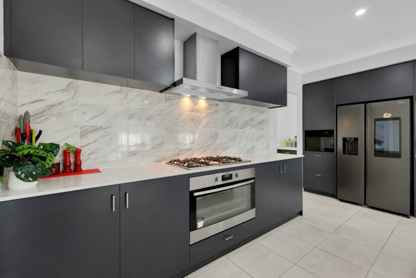 18A William Street, WATTLE GROVE, WA 6107 AUS