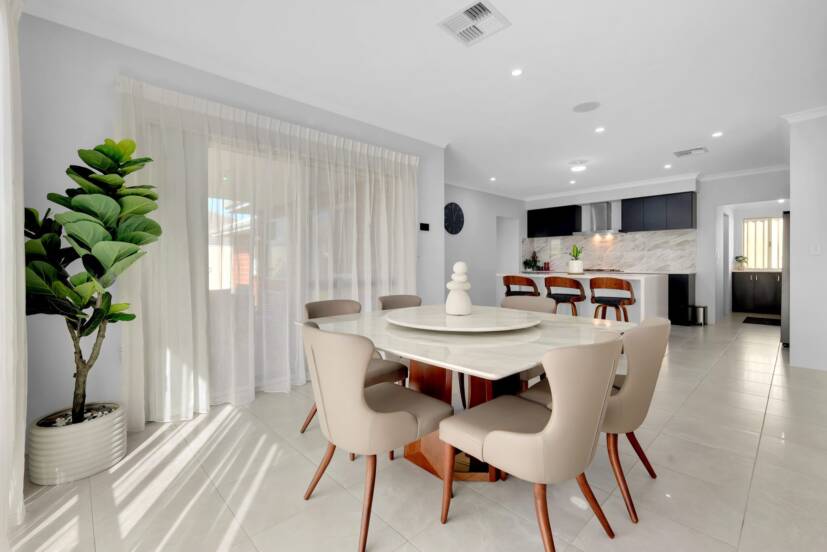 18A William Street, WATTLE GROVE, WA 6107 AUS