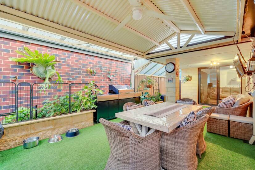 4 Terracina Parkway, PIARA WATERS, WA 6112 AUS