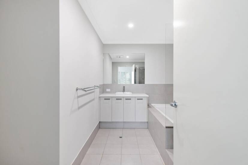 20 Anzac Crescent, BYFORD, WA 6122 AUS