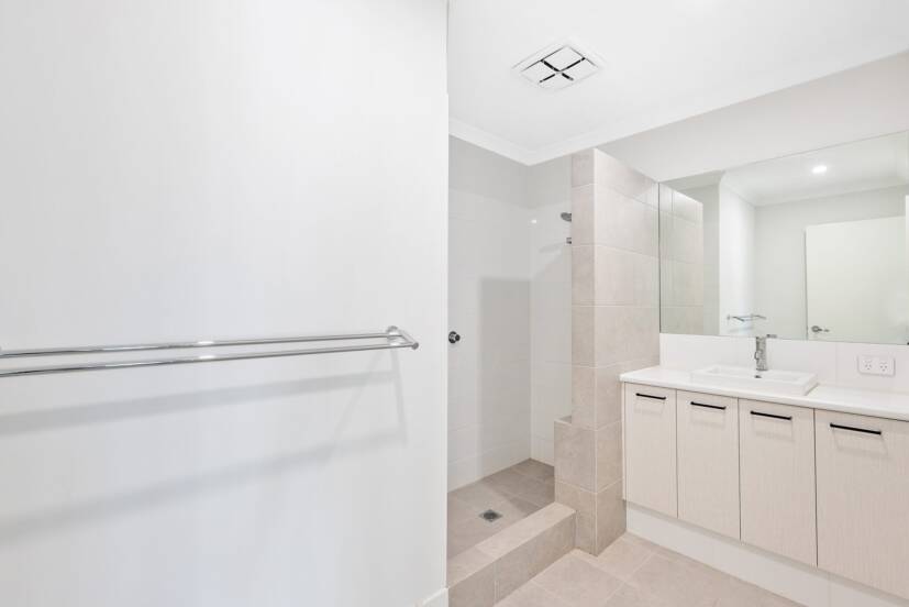 20 Anzac Crescent, BYFORD, WA 6122 AUS
