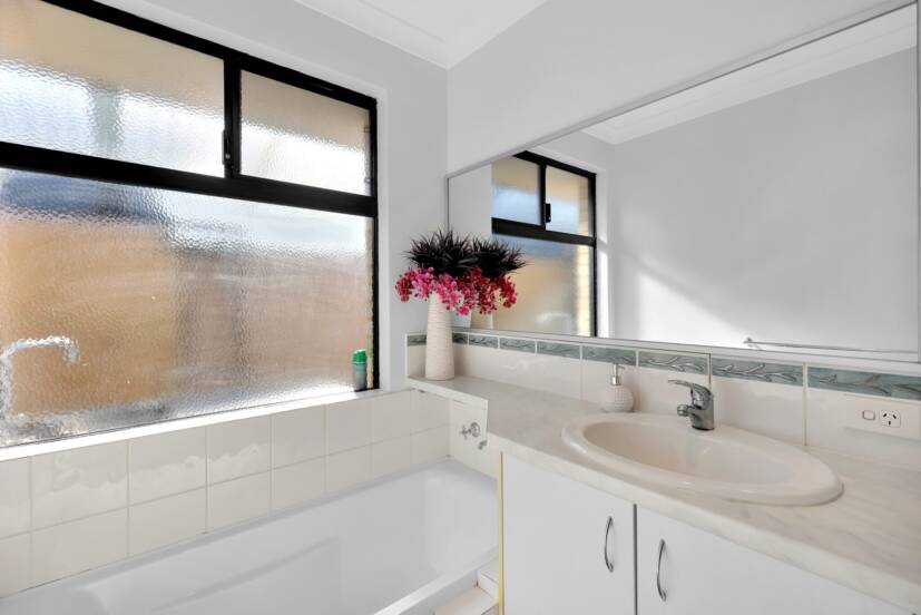 3 Binnia Mews, HARRISDALE, WA 6112 AUS