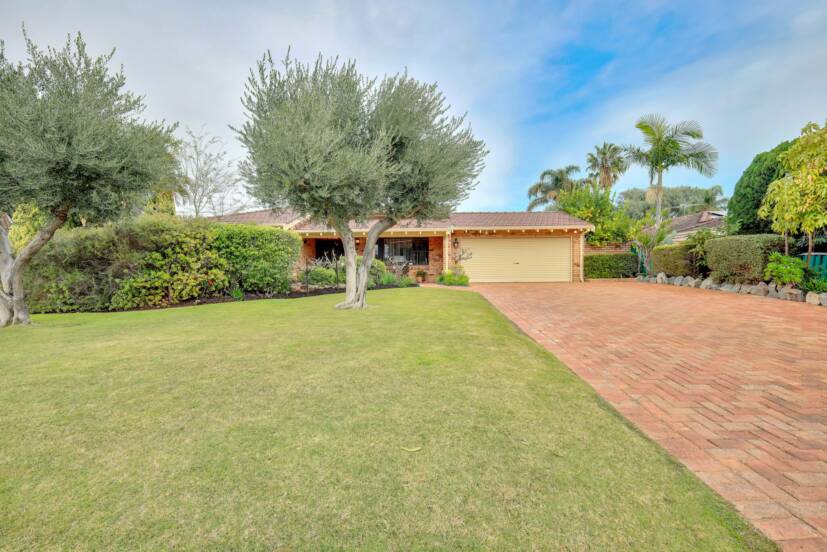 13 Bowman Court, KARDINYA, WA 6163 AUS