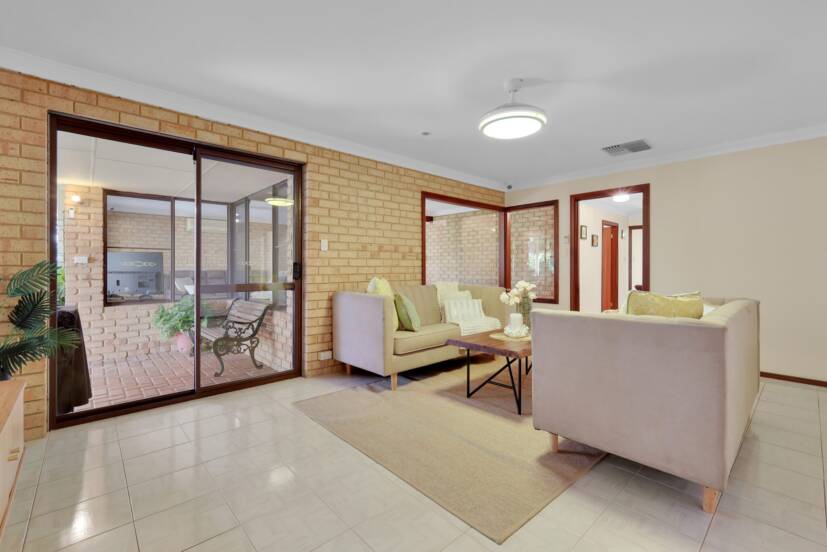 13 Bowman Court, KARDINYA, WA 6163 AUS