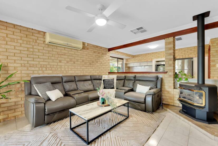 13 Bowman Court, KARDINYA, WA 6163 AUS
