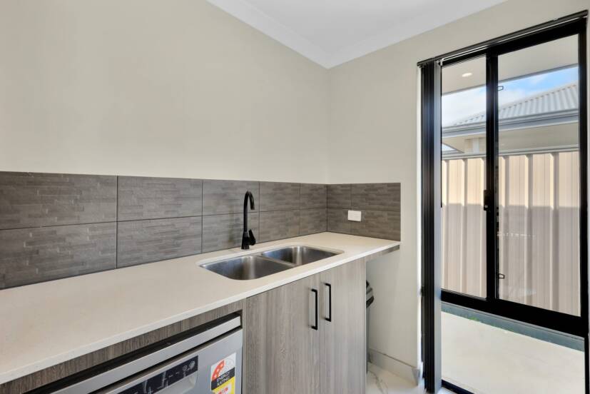 16 Kilkarn Way, SOUTHERN RIVER, WA 6110 AUS