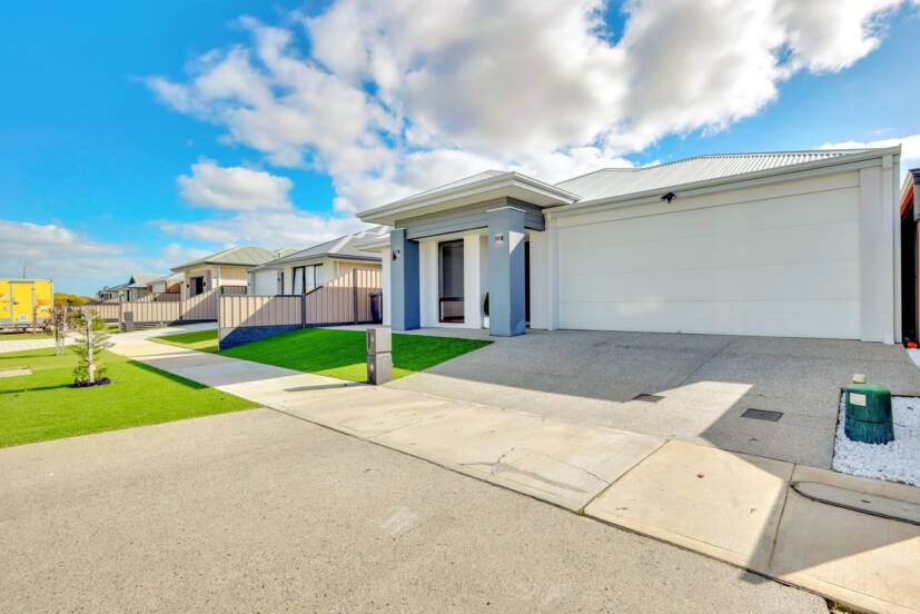 16 Kilkarn Way, SOUTHERN RIVER, WA 6110 AUS