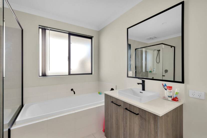 16 Kilkarn Way, SOUTHERN RIVER, WA 6110 AUS