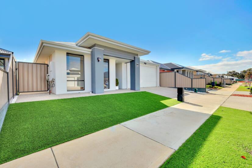 16 Kilkarn Way, SOUTHERN RIVER, WA 6110 AUS