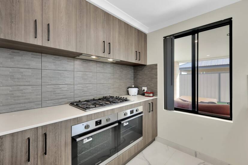 16 Kilkarn Way, SOUTHERN RIVER, WA 6110 AUS