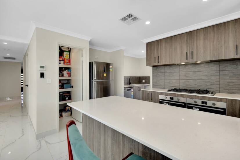 16 Kilkarn Way, SOUTHERN RIVER, WA 6110 AUS