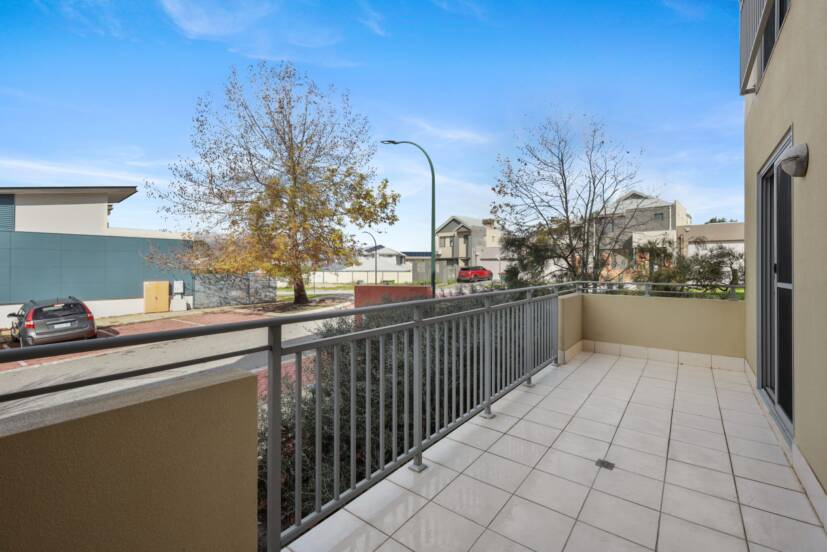 1/1 Ibera Way, SUCCESS, WA 6164 AUS