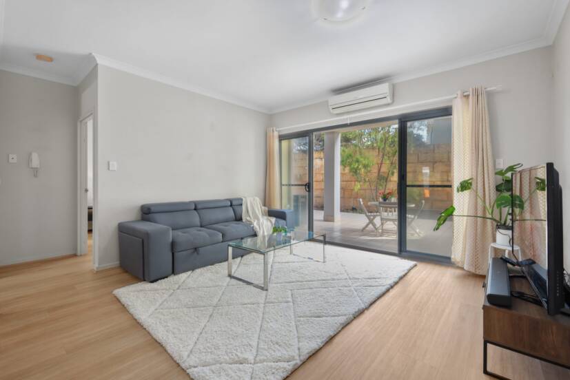1/1 Ibera Way, SUCCESS, WA 6164 AUS