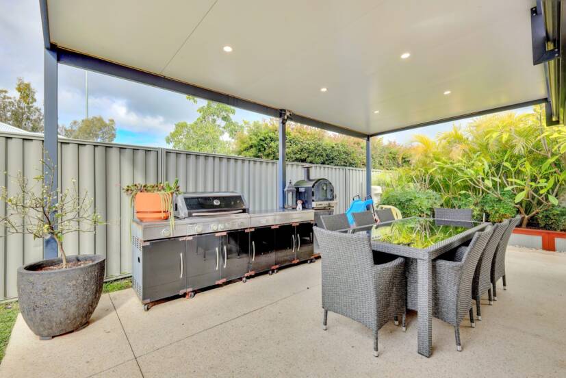 32 Whittaker Turn, PIARA WATERS, WA 6112 AUS