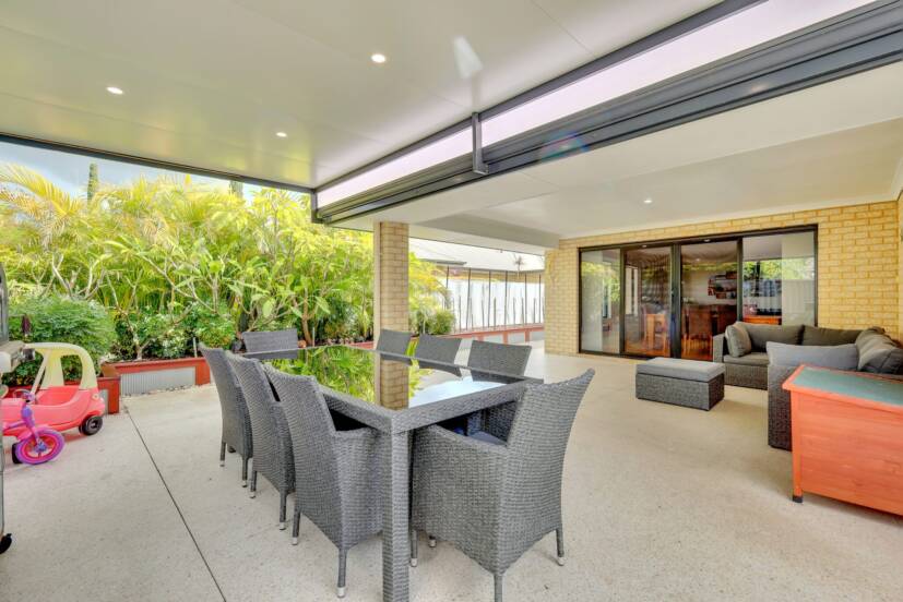 32 Whittaker Turn, PIARA WATERS, WA 6112 AUS