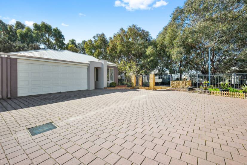 9 Morelia Crescent, HARRISDALE, WA 6112 AUS