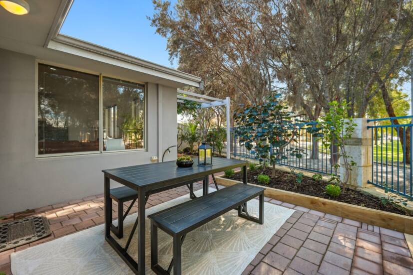 9 Morelia Crescent, HARRISDALE, WA 6112 AUS