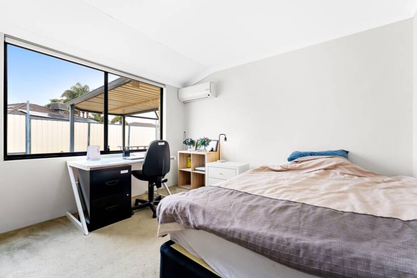 15 Potter Street, HUNTINGDALE, WA 6110 AUS
