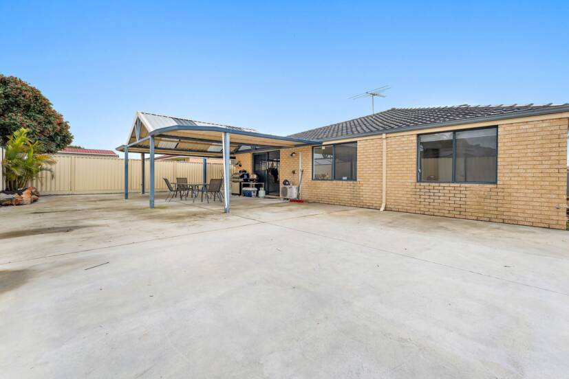 15 Potter Street, HUNTINGDALE, WA 6110 AUS
