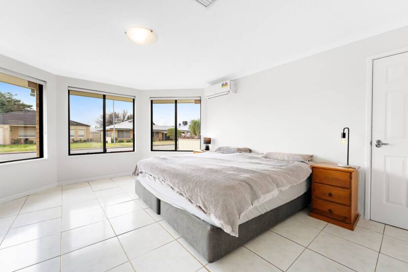 15 Potter Street, HUNTINGDALE, WA 6110 AUS