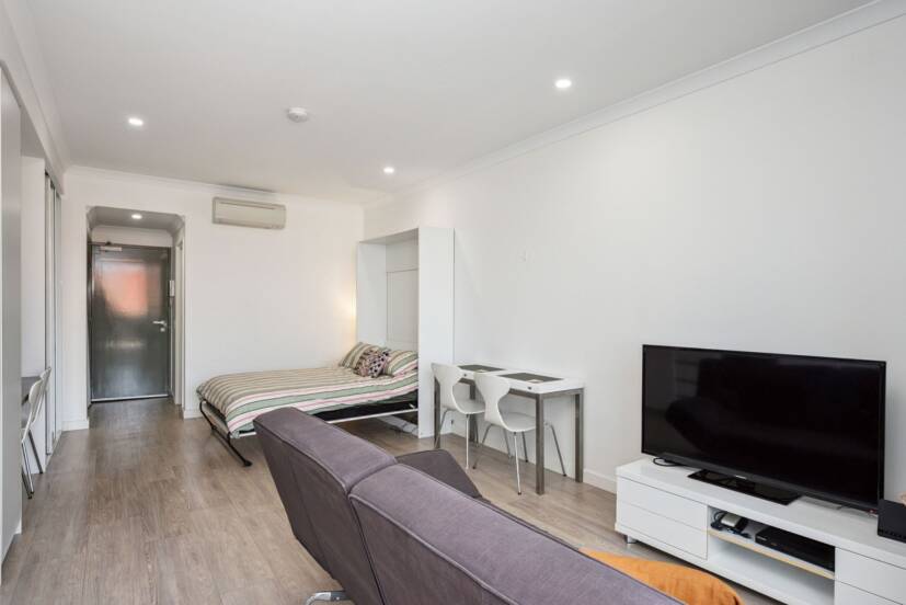 26/10 Quarry Street, FREMANTLE, WA 6160 AUS