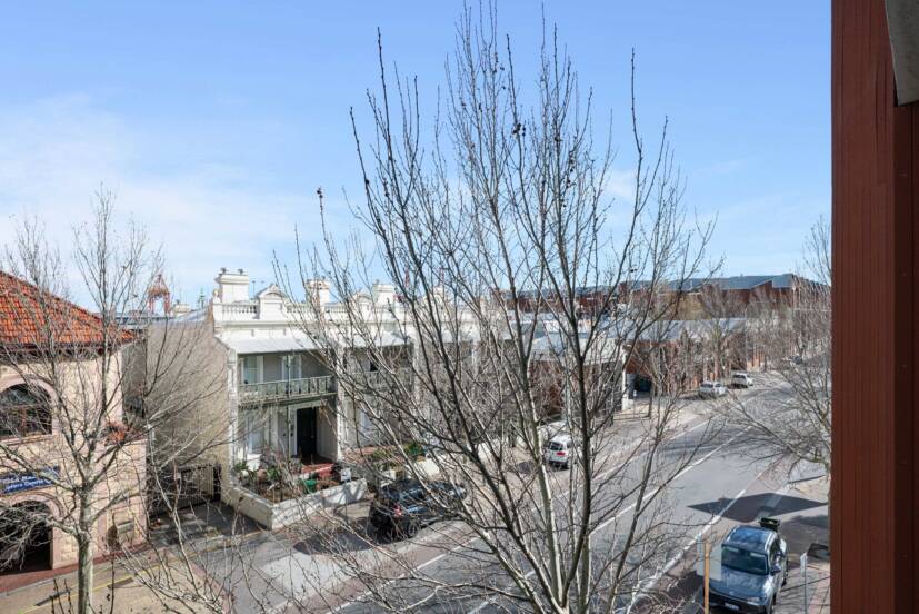26/10 Quarry Street, FREMANTLE, WA 6160 AUS