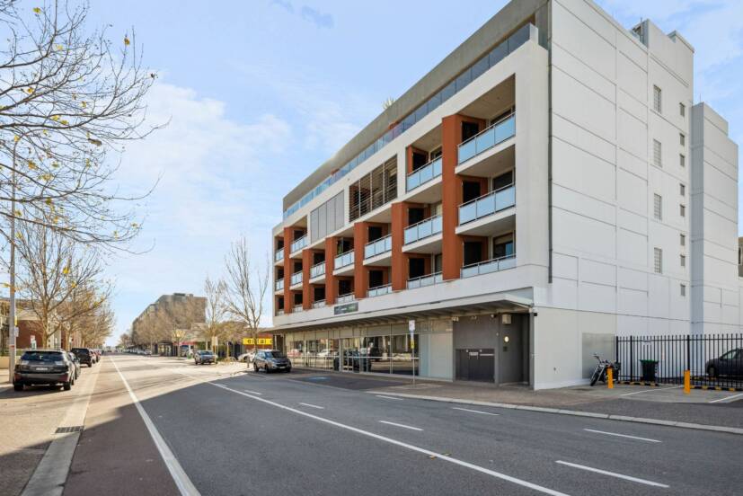26/10 Quarry Street, FREMANTLE, WA 6160 AUS