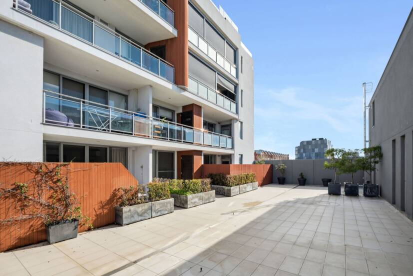 26/10 Quarry Street, FREMANTLE, WA 6160 AUS