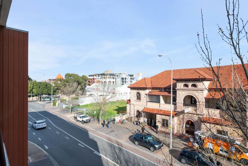 26/10 Quarry Street, FREMANTLE, WA 6160 AUS