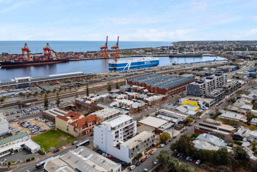 26/10 Quarry Street, FREMANTLE, WA 6160 AUS