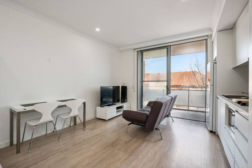 26/10 Quarry Street, FREMANTLE, WA 6160 AUS