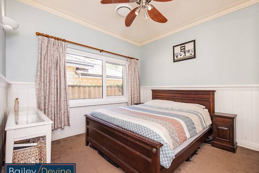 33 Ovens Road, THORNLIE, WA 6108 AUS