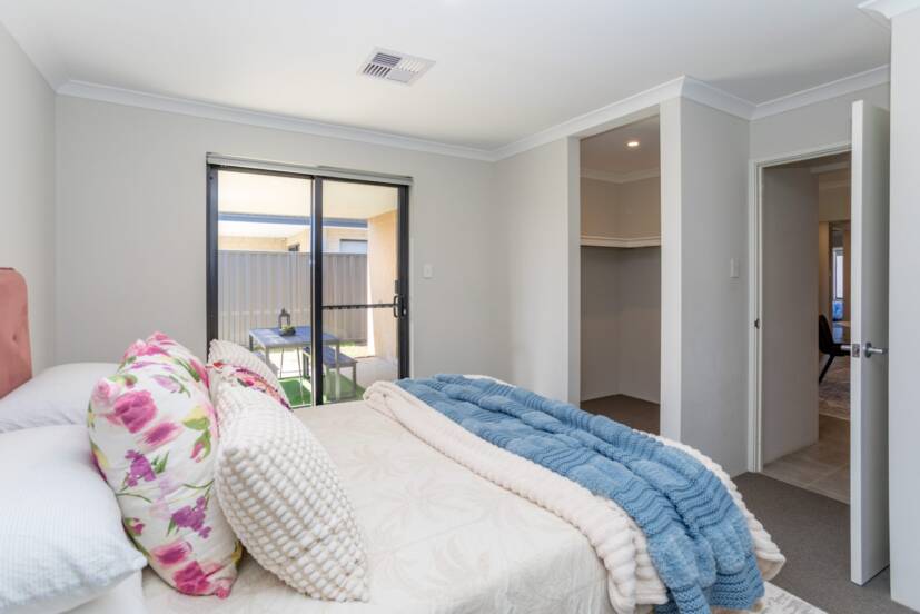 17 Noriker Way, FORRESTDALE, WA 6112 AUS