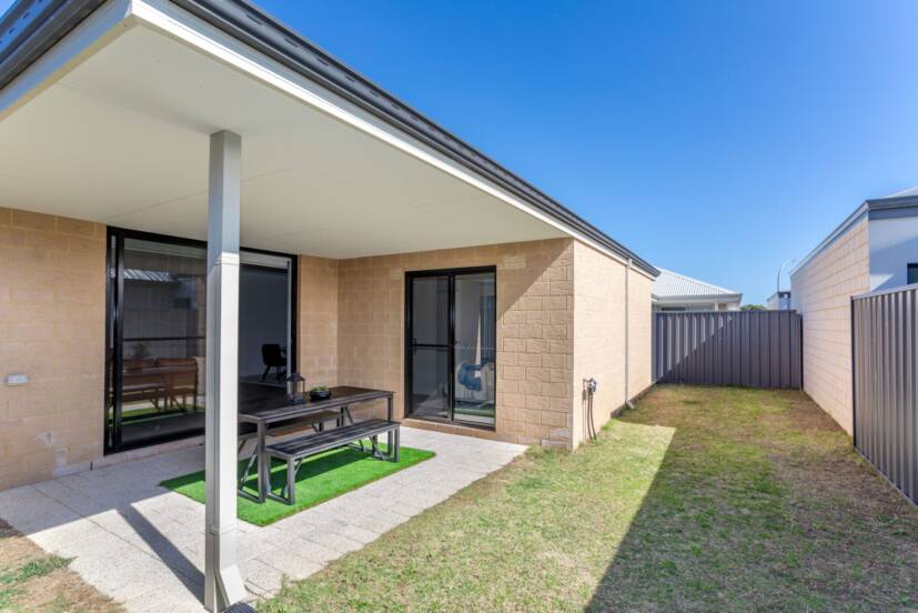 17 Noriker Way, FORRESTDALE, WA 6112 AUS