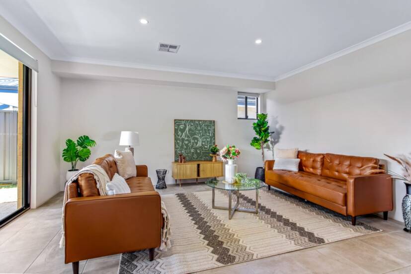 17 Noriker Way, FORRESTDALE, WA 6112 AUS