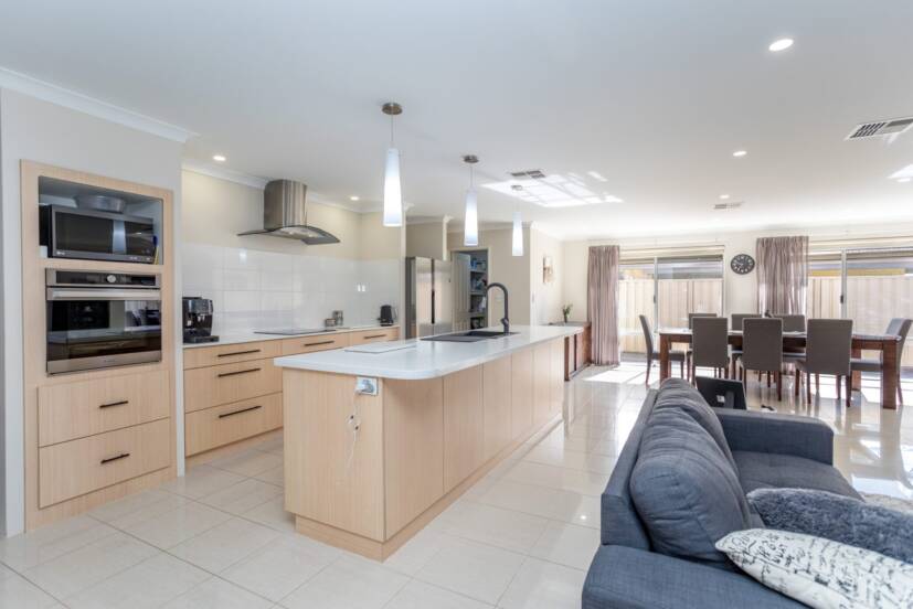 34 Greenshank Road, HARRISDALE, WA 6112 AUS