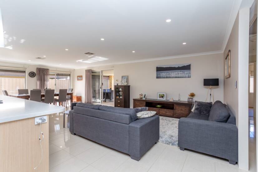 34 Greenshank Road, HARRISDALE, WA 6112 AUS