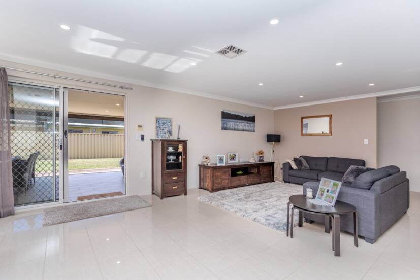 34 Greenshank Road, HARRISDALE, WA 6112 AUS