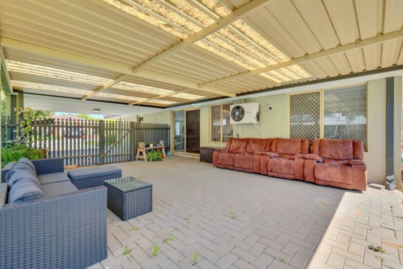 4 Yorn Circuit, BEELIAR, WA 6164 AUS