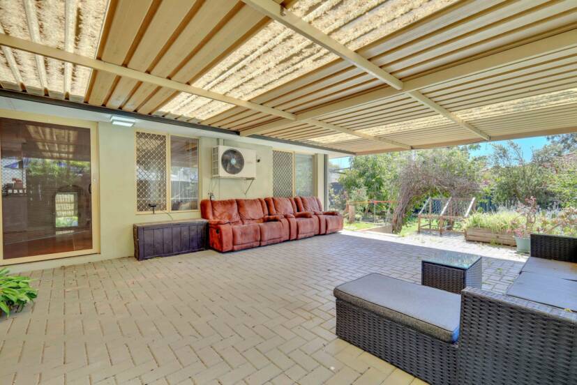 4 Yorn Circuit, BEELIAR, WA 6164 AUS