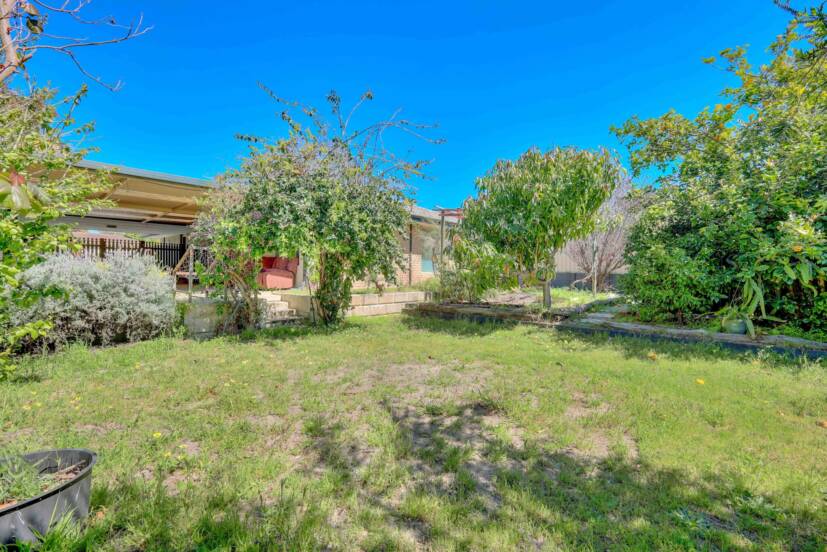 4 Yorn Circuit, BEELIAR, WA 6164 AUS